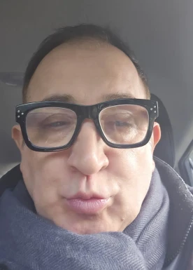 French men looking for love