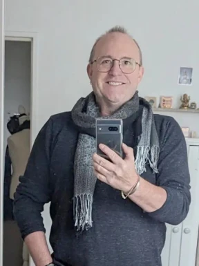 French men looking for love