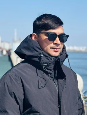 Foreign men for dating