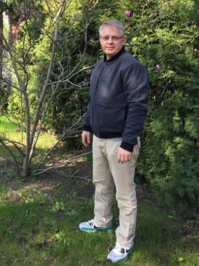 American men looking for love