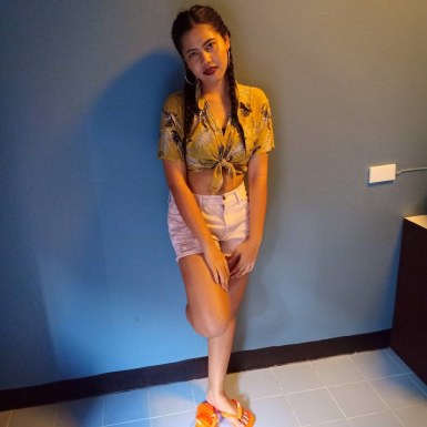 Thai girl for dating