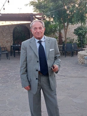 Foreign men for dating