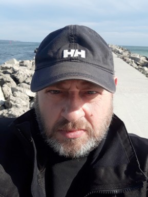 Foreign men for dating