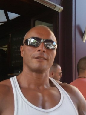 French men looking for love