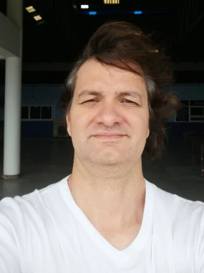 French men looking for love