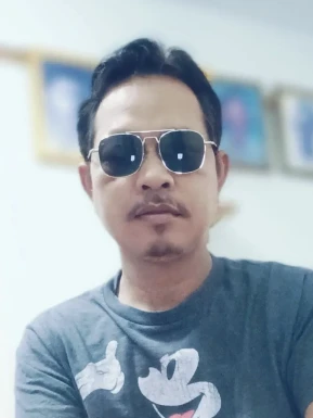 Foreign men for dating