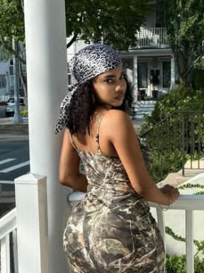 Thai girl for dating