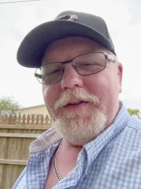 American men looking for love