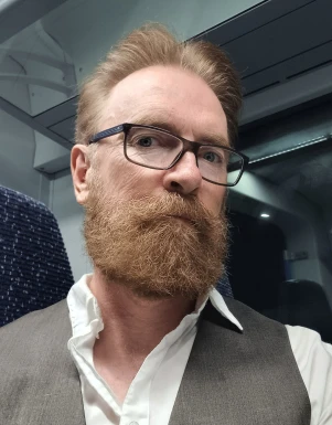 English men looking for love